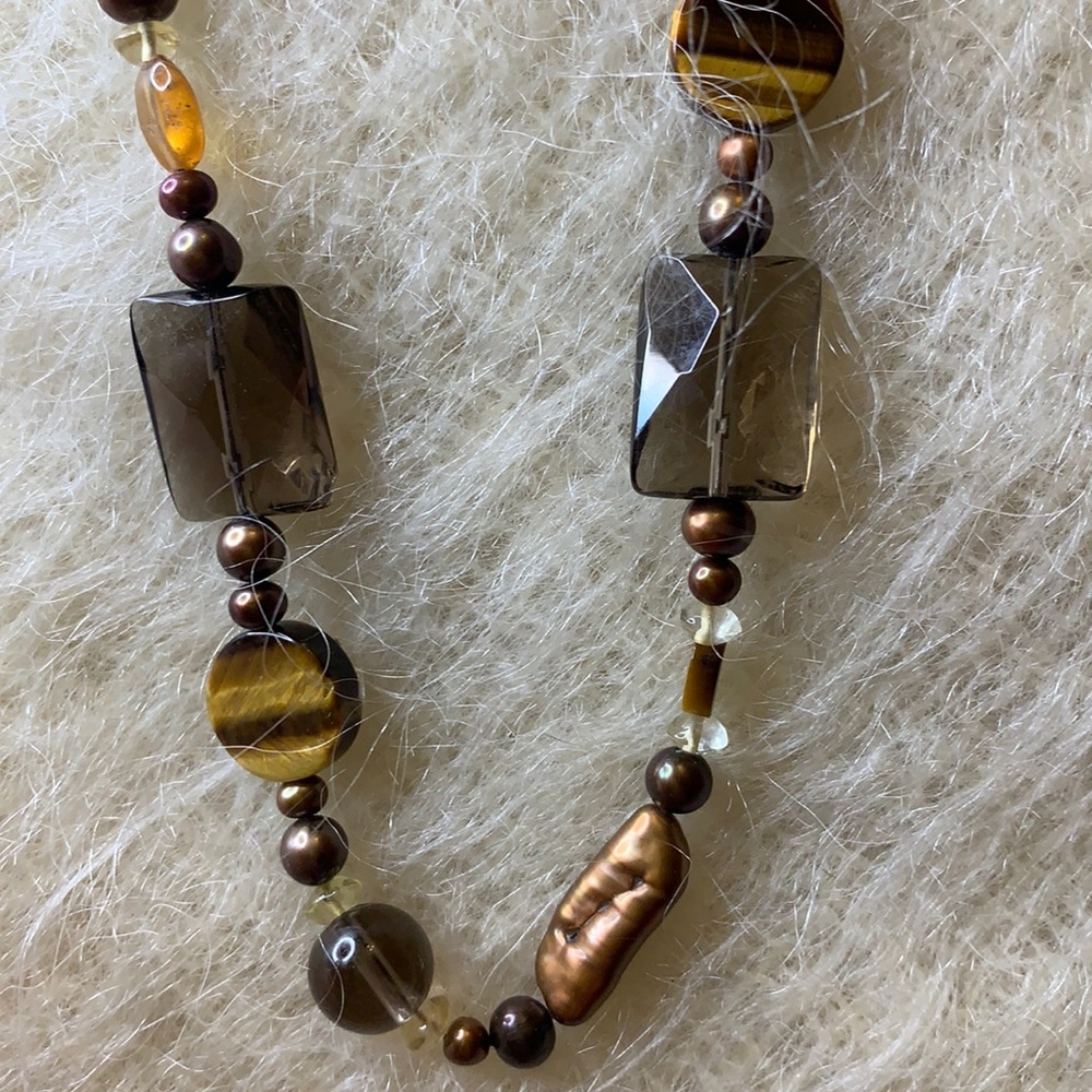 30 inch tigers eye, pearl and bead necklace.